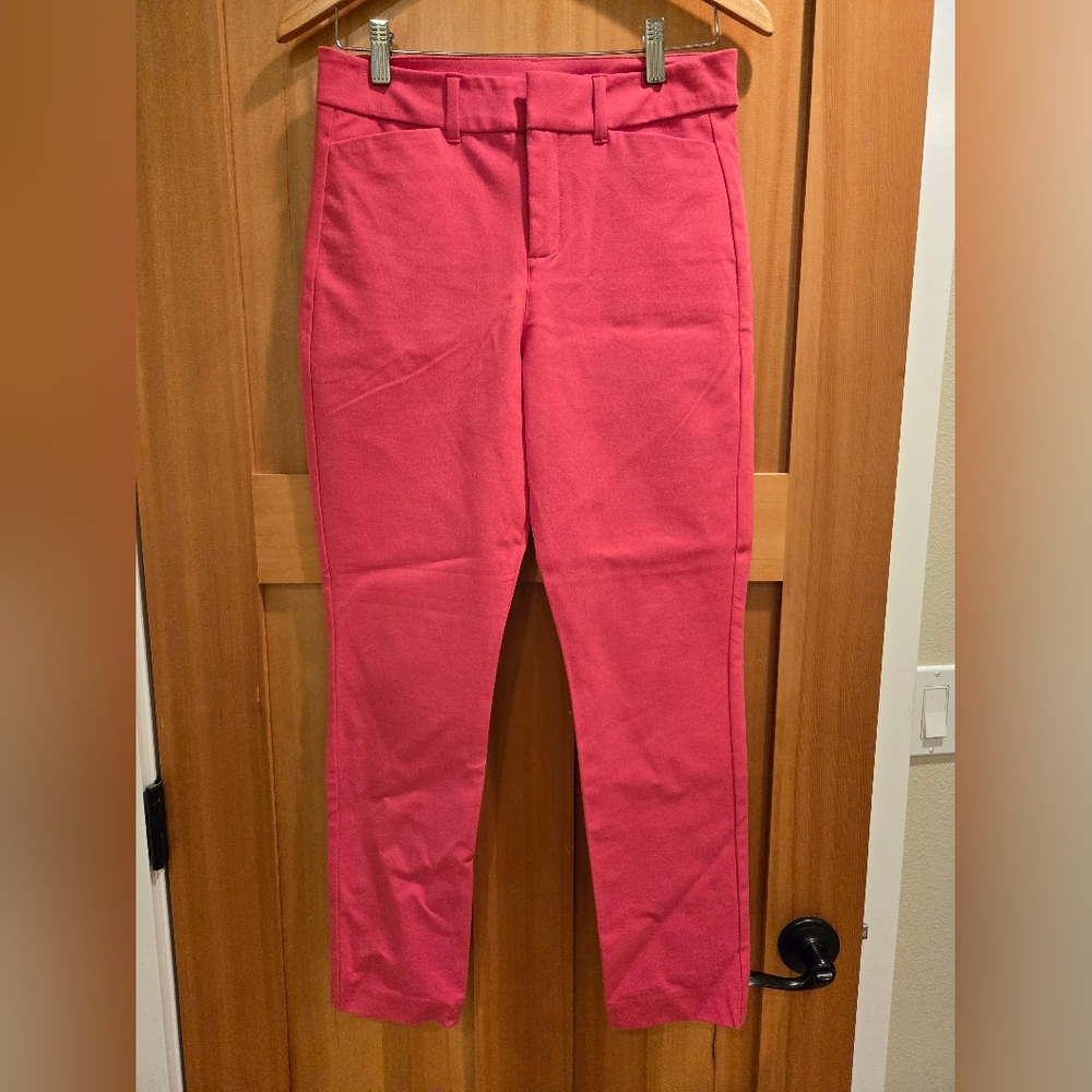 Old Navy Pixie Pink Pants Size: 6